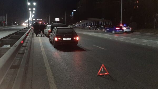 Три автомобиля столкнулись на ул. Саина - Sputnik Казахстан
