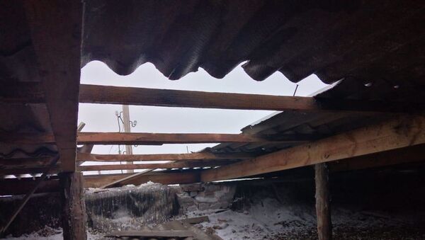 Штормовой ветер сорвал крыши с двух школ в Павлодарской области - Sputnik Казахстан