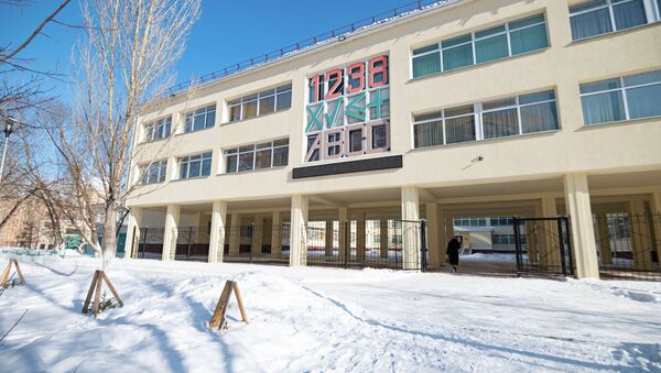 Школа-гимназия №32 по адресу проспект Абылай Хана 25-3. Год постройки - 1988-4 - Sputnik Казахстан