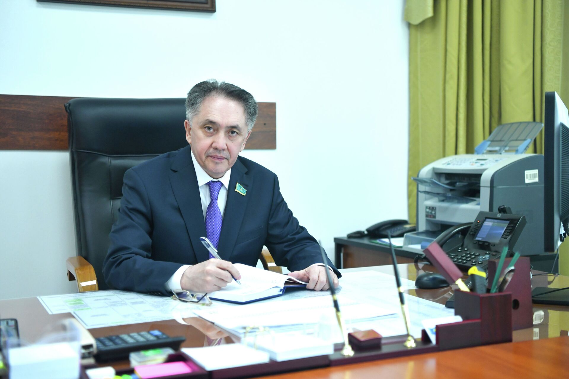 Сенатор Алтынбек Нухулы - Sputnik Казахстан, 1920, 09.06.2025