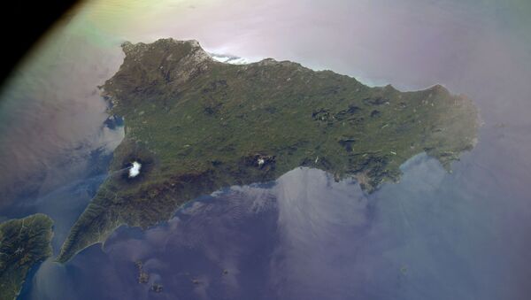 Вид из космоса на вулкан Этна на Сицилии, снятый российским космонавтом Сергеем Кудь-Сверчковым с МКС - Sputnik Казахстан
