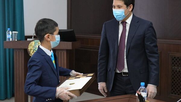 Президент Касым-Жомарт Токаев передал подарок пятикласснику из Павлодарской области - Sputnik Казахстан