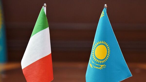Казахстан Италия флаги - Sputnik Казахстан
