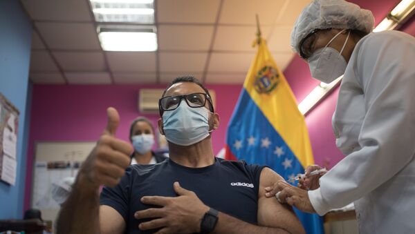 Вакцинация от коронавирусной инфекции вакциной Sputnik V в одной из больниц Каракаса, Венесуэла - Sputnik Казахстан