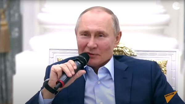 Путин пошутил про еще один дворец - видео - Sputnik Казахстан