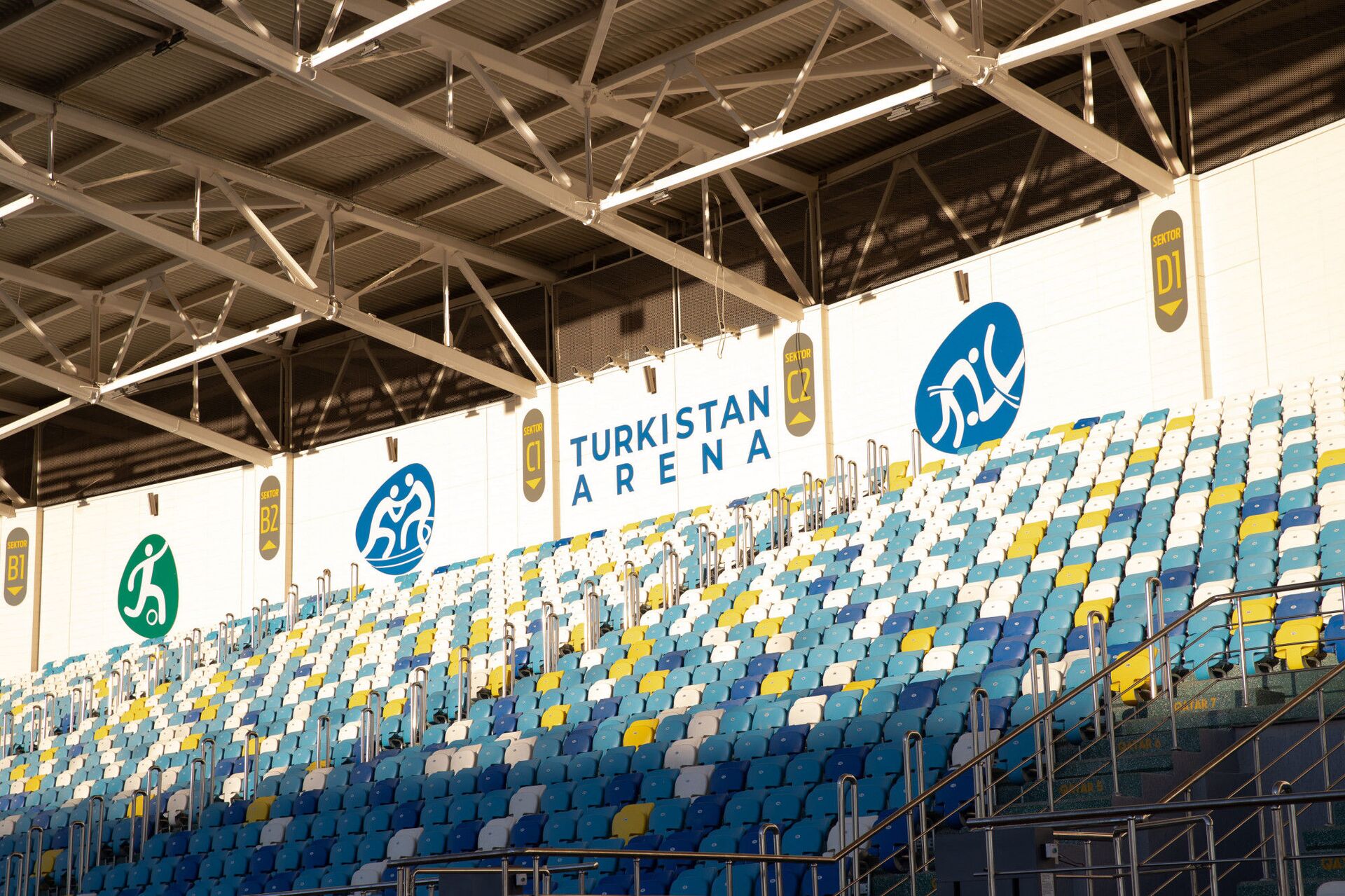 Стадион за $39 миллионов: как проходили матчи за Суперкубок Казахстана по футболу - Sputnik Казахстан, 1920, 07.03.2021