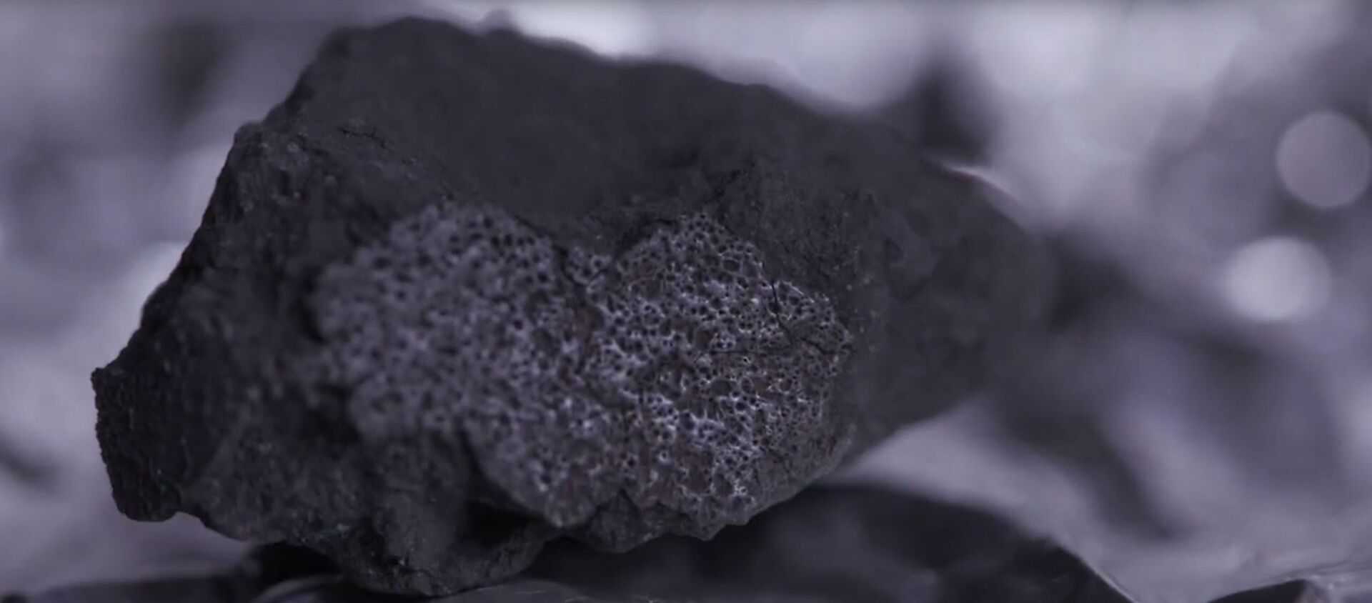 Редкий метеорит нашли в Великобритании - видео - Sputnik Қазақстан, 1920, 15.03.2021