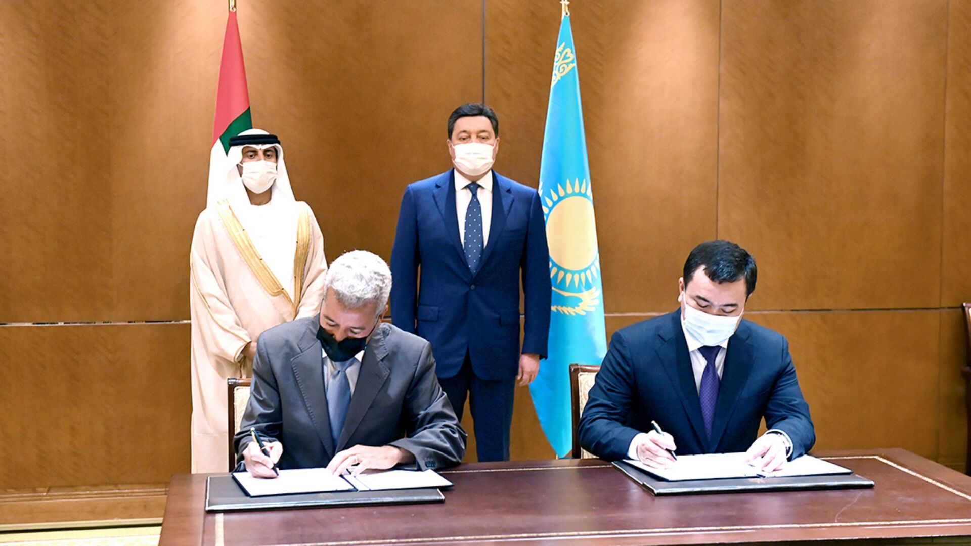 Казахстан подписал с ОАЭ инвестсоглашения на 2,2 миллиарда долларов - Sputnik Казахстан, 1920, 15.03.2021