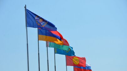 Флаги стран-участниц ОДКБ 