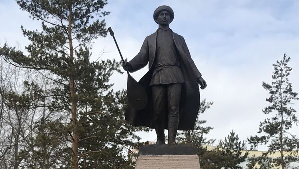 Памятник композитору Естаю Беркимбаеву открыли в Павлодаре - Sputnik Казахстан
