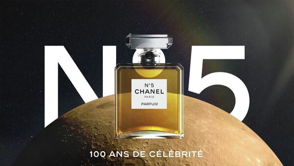 Chanel выпустили ролик к столетию культового аромата. Смотрим - Sputnik Казахстан