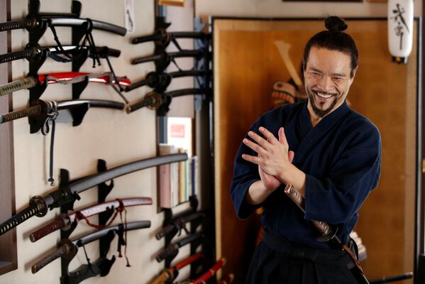 Онлайн-уроки японского инструктора по боевым искусствам в Токио - Sputnik Казахстан