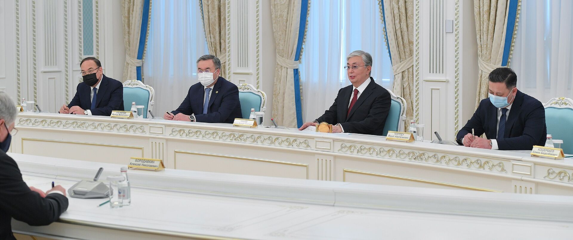 Токаев встретился с министром иностранных дел России Сергеем Лавровым - Sputnik Казахстан, 1920, 08.04.2021