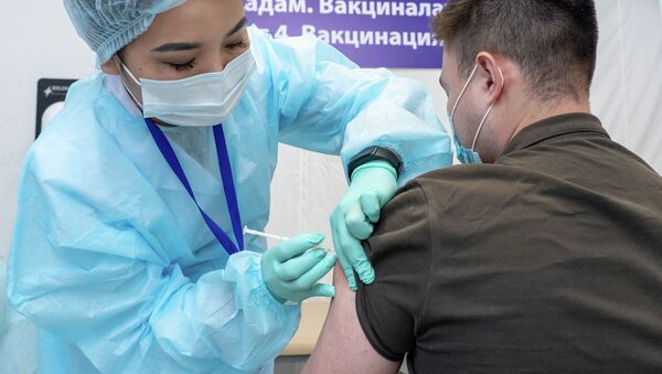  Вакцинация в ТРК Mega Center Alma-Ata - Sputnik Казахстан