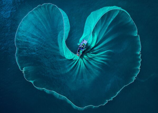 Снимок Heart of the sea вьетнамского фотографа Phuoc Hoai Nguyen, высоко оцененный на конкурсе All About Photo Awards 2021 - Sputnik Қазақстан