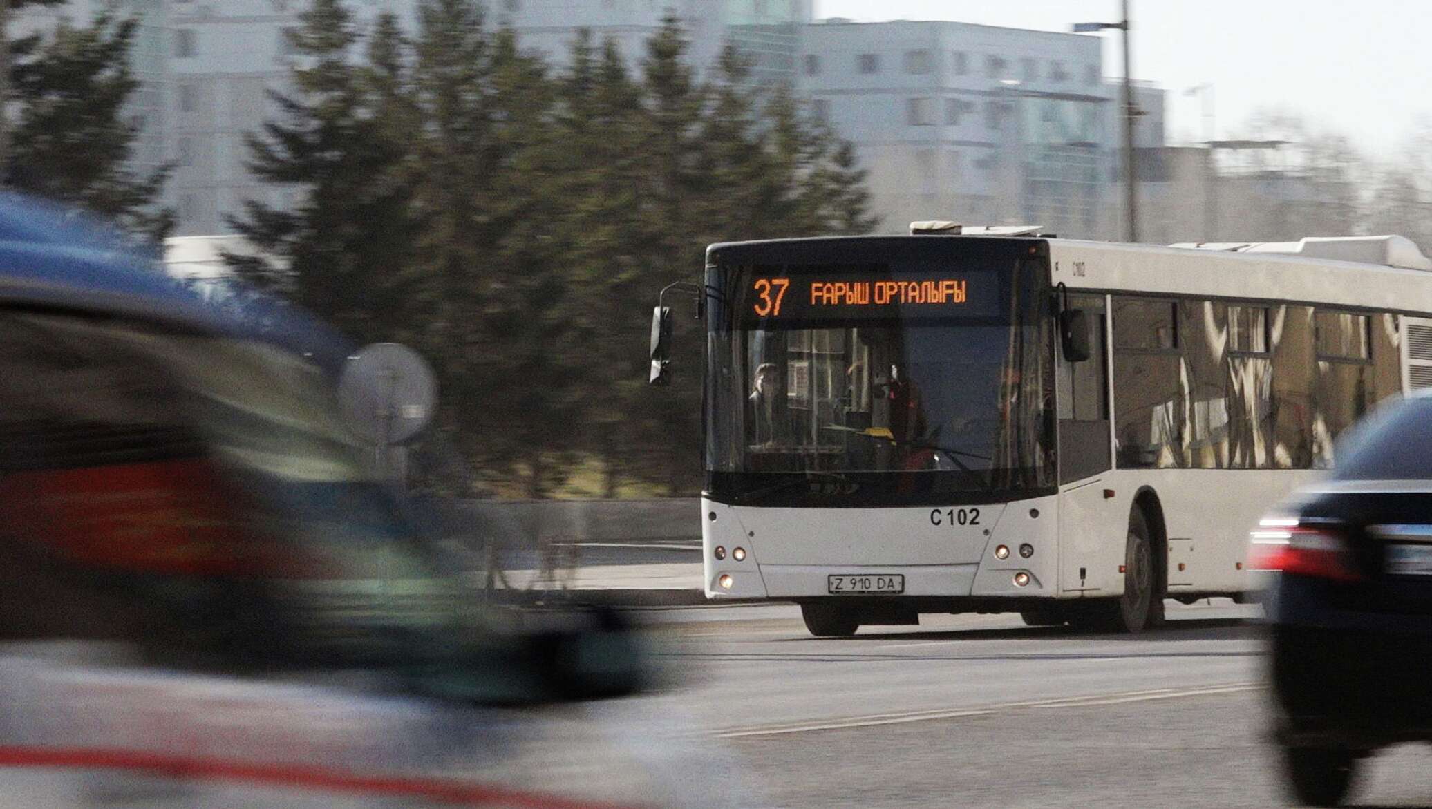 Подорожает проезд в маршрутках 2021. Общественный транспорт Тараз фото.