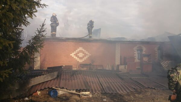 Пенсионер погиб при пожаре в дачном домике в Петропавловске - Sputnik Казахстан
