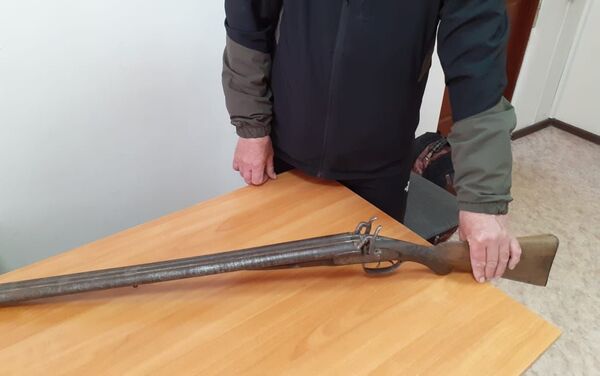 Житель Риддера сдал в полицию старинное ружье - Sputnik Казахстан
