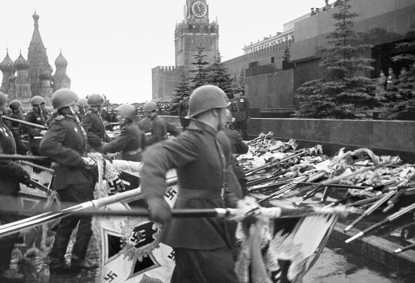 Парад Победы на Красной площади, 1945 год - Sputnik Казахстан