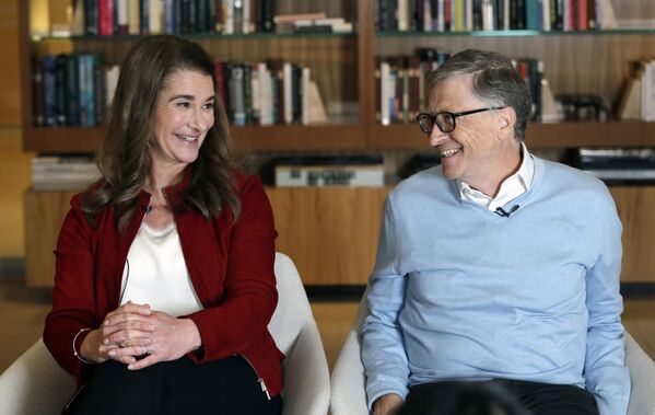 Билл Гейтс с супругой Мелиндой во время интервью в Киркланд, штат Вашингтон, 2019 год - Sputnik Казахстан