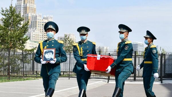 Останки казахстанского воина доставили на Родину из Молдовы - Sputnik Казахстан