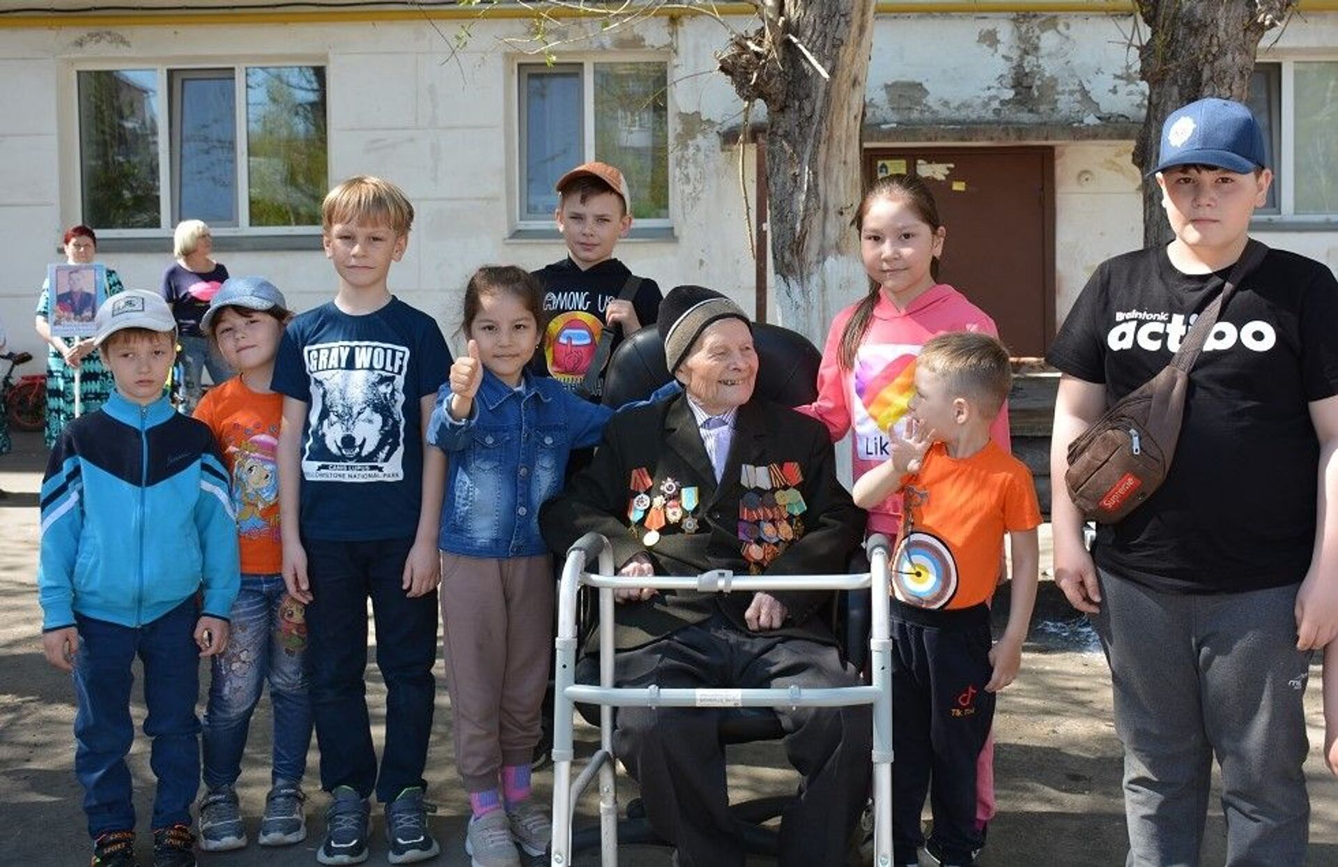 И дольше века длится жизнь: 101-й день рождения отметил ветеран ВОВ в Петропавловске - Sputnik Казахстан, 1920, 10.05.2021
