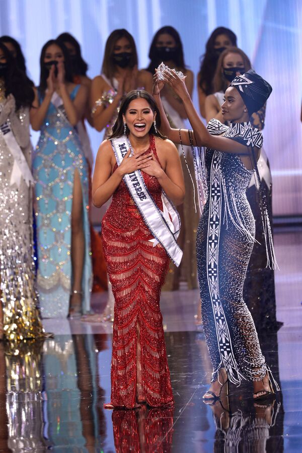 Мисс Мексика Андреа Меза коронована на сцене конкурса «Мисс Вселенная 2021»  - Sputnik Казахстан