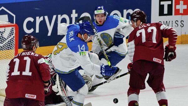 Сборная Казахстана по хоккею стартовала с победы на чемпионате мира против Латвии  - Sputnik Казахстан