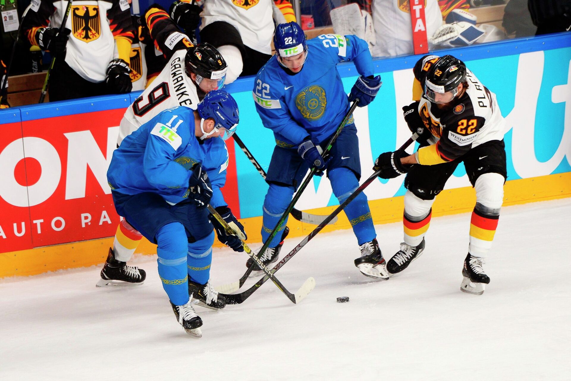 Еще одна сенсация: сборная Казахстана по хоккею одержала волевую победу над Германией - Sputnik Казахстан, 1920, 26.05.2021