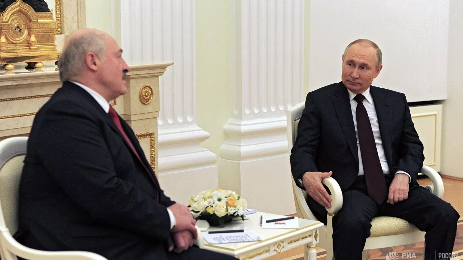 Путин предложил Лукашенко искупаться - Sputnik Казахстан, 1920, 10.10.2022