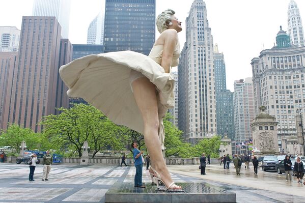 Скульптура Мэрилин Монро в Чикаго, Иллинойс - Sputnik Казахстан