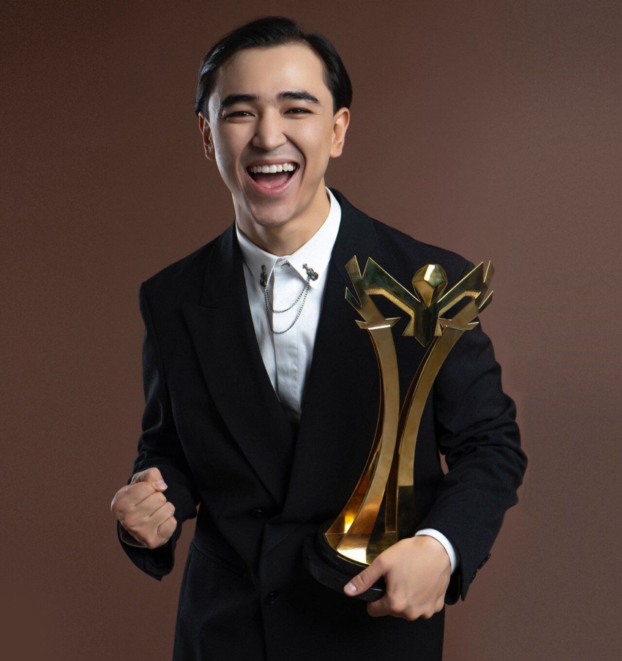 Ең үлкен жыныс мүшесін қосыңыз