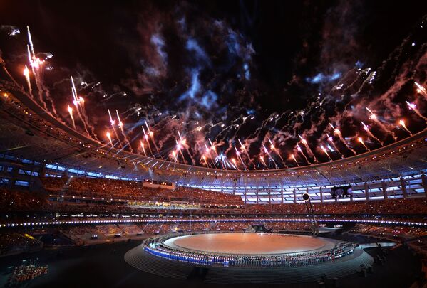 Салют над стадионом на церемонии открытия I Европейских игр в Баку - Sputnik Казахстан