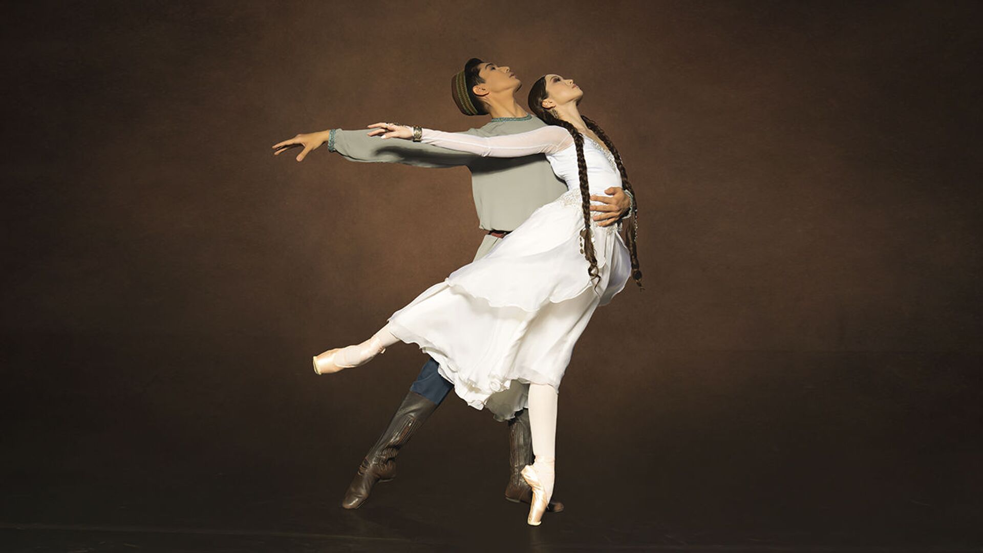На сцене Астана Балет прошла премьера поэмы о любви о Козы Корпеше и Баян Сулу - Sputnik Казахстан, 1920, 05.07.2021