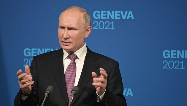 Президент РФ Владимир Путин на пресс-конференции - Sputnik Казахстан
