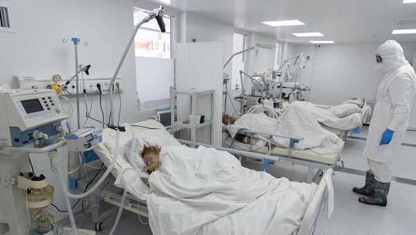 Палата интенсивной терапии в больнице с коронавирусом - Sputnik Казахстан
