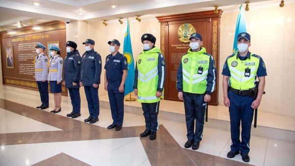 Новая форма полицейских - Sputnik Казахстан