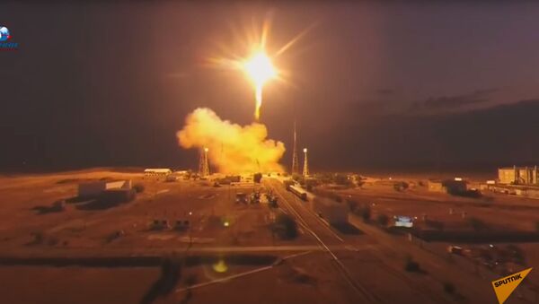 Запуск Прогресса МС-17 с космодрома Байконур - как это было? - видео - Sputnik Қазақстан