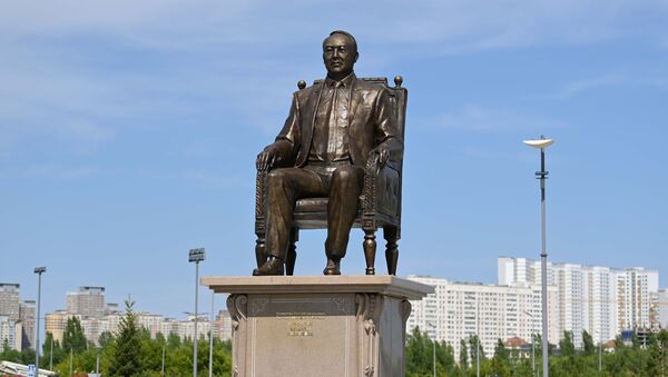 Касым-Жомарт Токаев принял участие в церемонии открытия памятника Елбасы Нурсултану Назарбаеву - Sputnik Казахстан