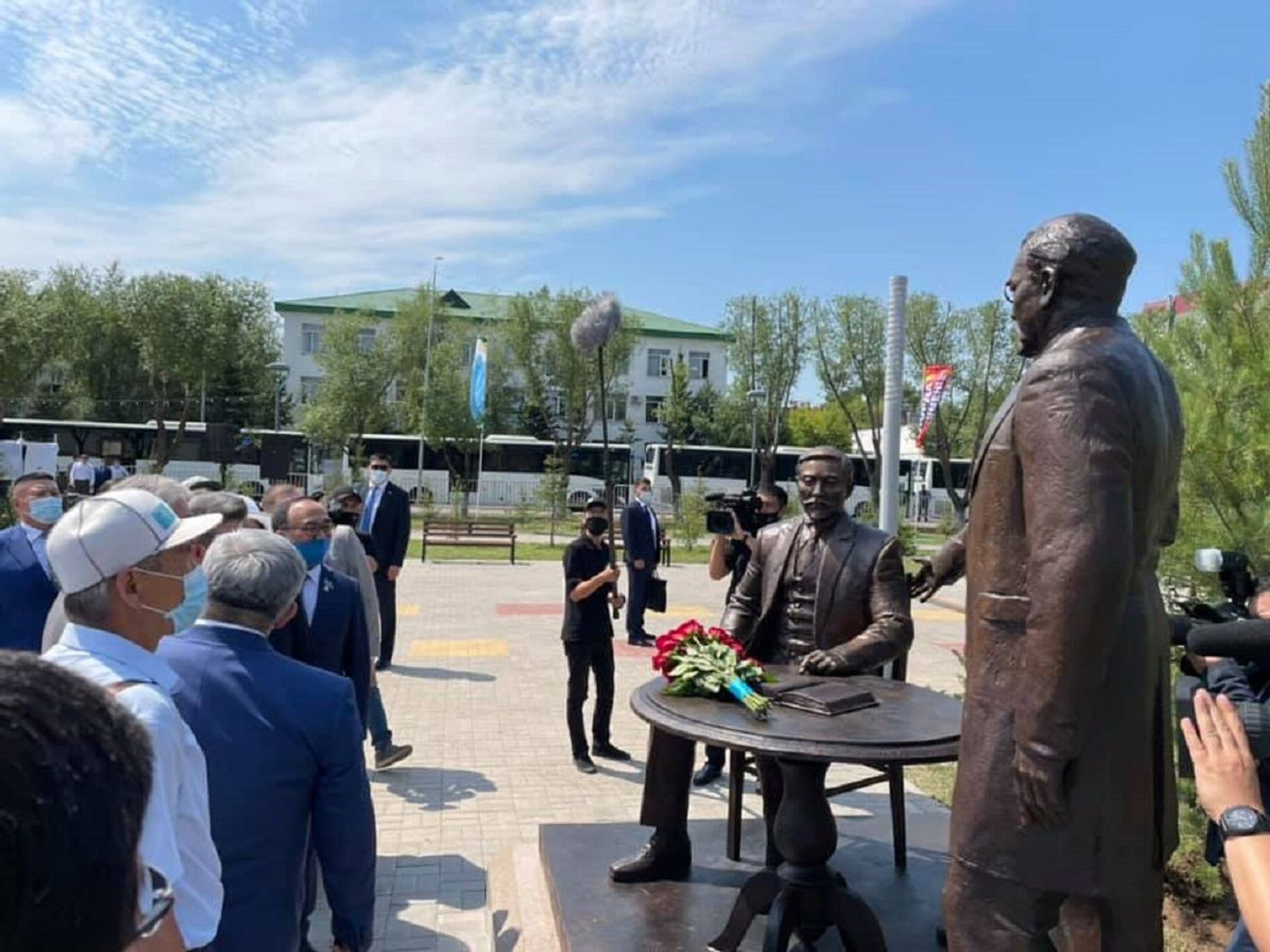 Памятник основателям партии Алаш открыл Токаев - Sputnik Казахстан, 1920, 04.07.2021