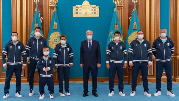 Президент Казахстана Касым-Жомарт Токаев встретился с паралимпийцами - Sputnik Казахстан