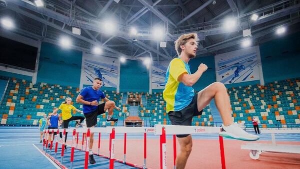 Спорт для всех: аким столицы обсудил доступность спортивных сооружений  - Sputnik Казахстан