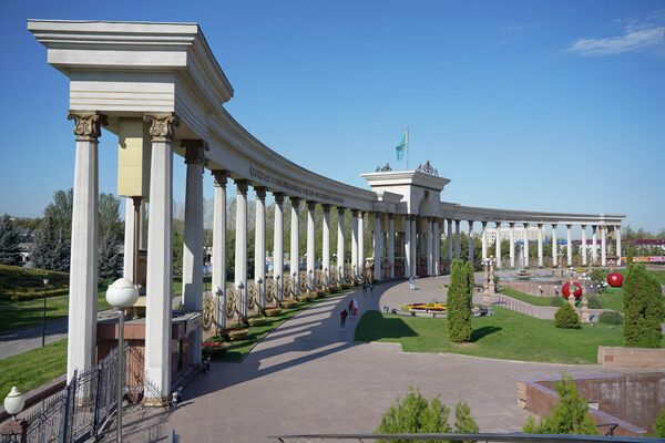 Парк первого президента — крупнейший дендропарк на территории города Алматы, расположенный в Бостандыкском районе, в юго-западной части города - Sputnik Казахстан