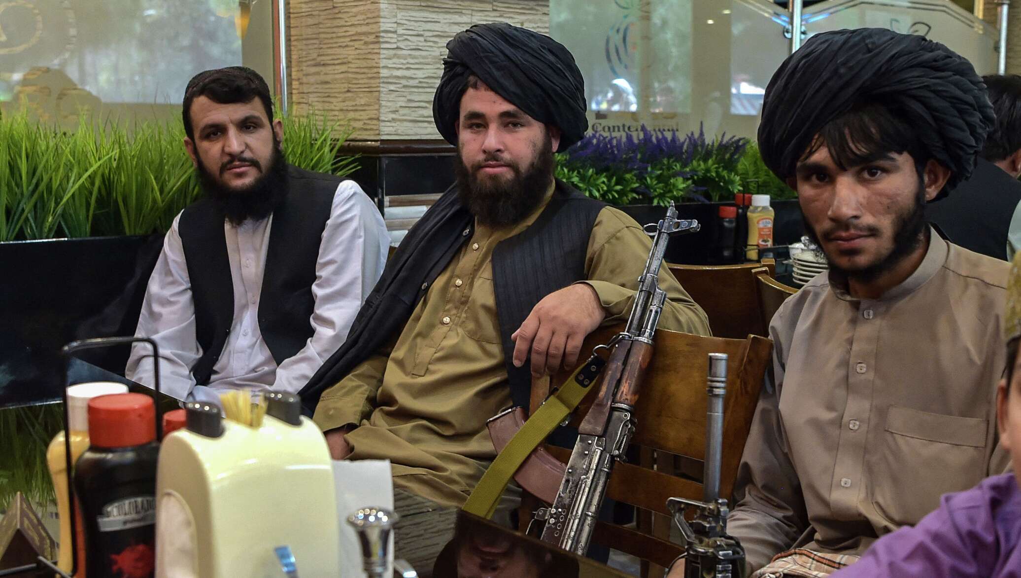 Талибан исключили из списка террористов. Лавров Талибан 2021. Талибы в Афганистане. Эмир талибов.