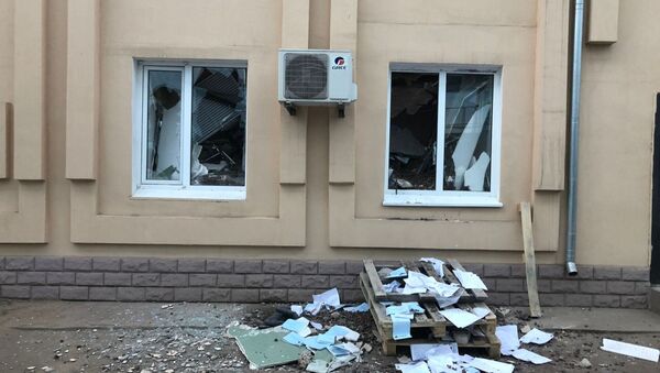 От обрушения здания в Актобе пострадали офисы нескольких компаний - Sputnik Казахстан