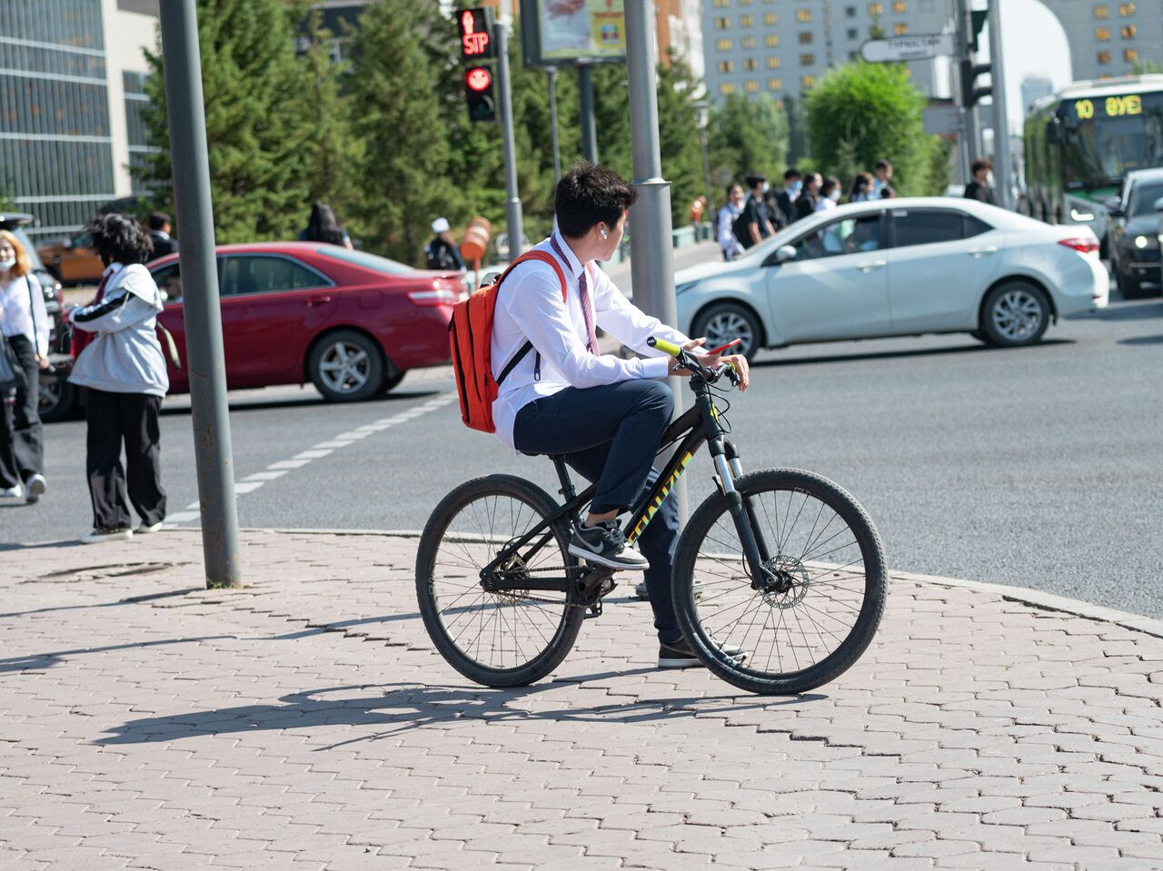 Орысша аудармасы бар өгей ана порно видео