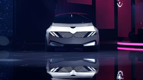 Концепт-кар BMW i Vision Circular на Международном автосалоне (IAA) в Мюнхене - Sputnik Казахстан