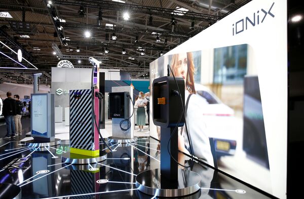 Зарядные станции iONiX на Международном автосалоне (IAA) в Мюнхене - Sputnik Қазақстан