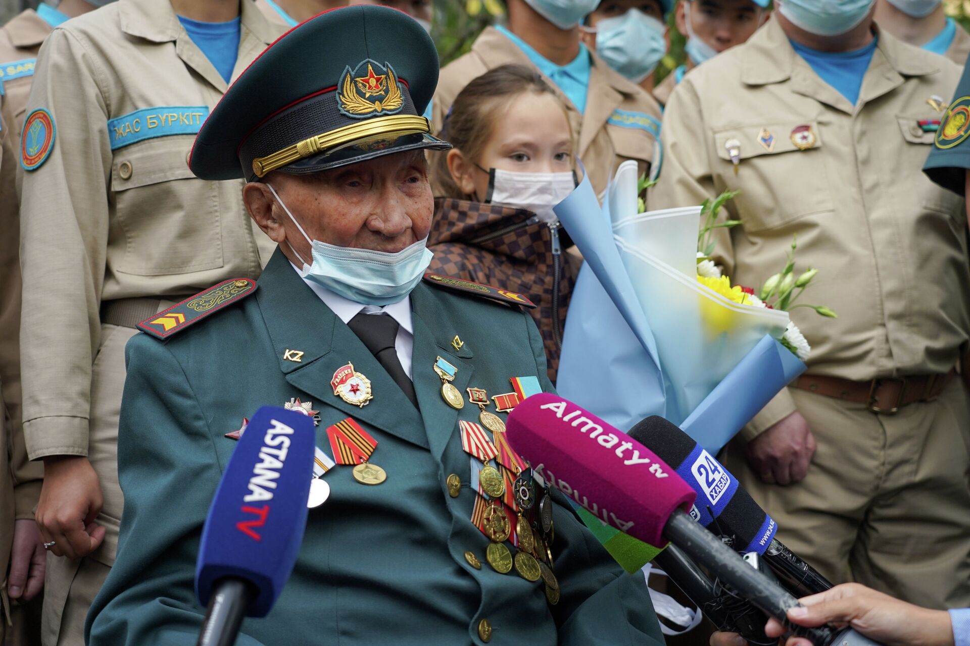 Один из последних солдат Панфиловской дивизии отмечает 100-летний юбилей - Sputnik Казахстан, 1920, 10.09.2021