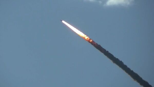 ВКС России испытали новую противоракету системы ПРО - видео - Sputnik Казахстан